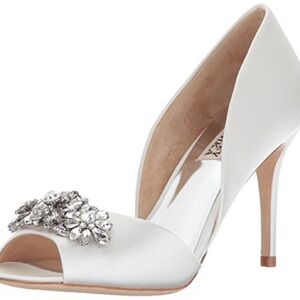 Badgley Mischka Kaden White Pumps, Size 6.5